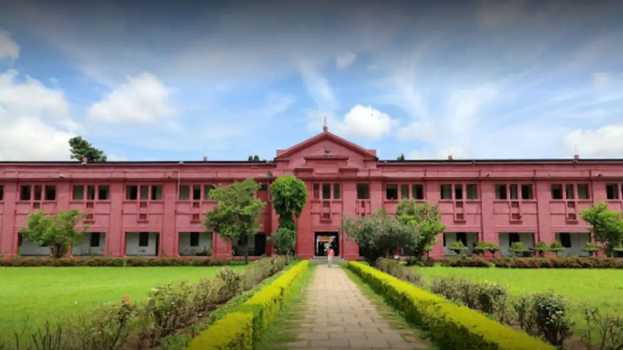 ravenshaw college
